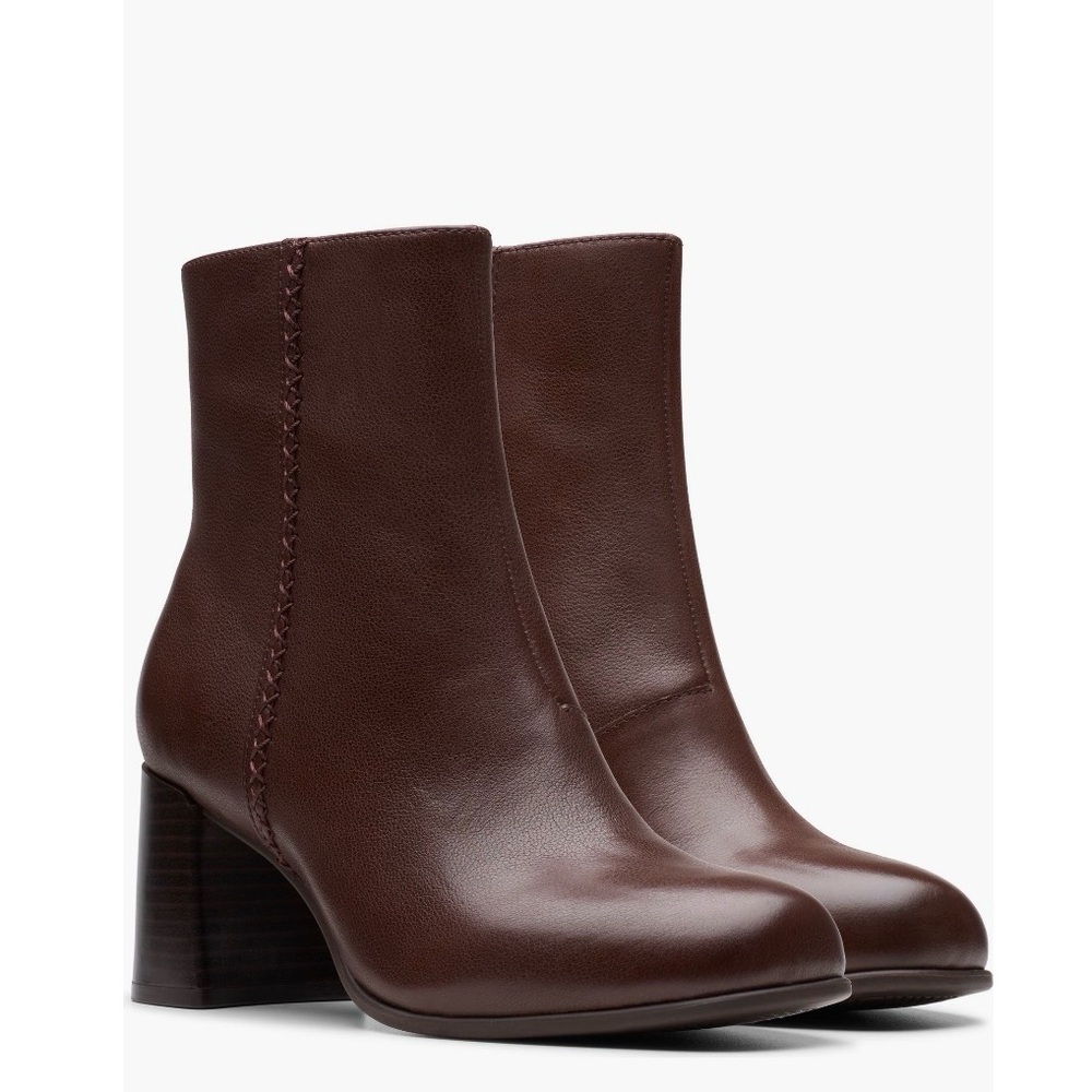 Clarks Keirsta Faye Women's Boots in Brown Leather, Size 7, NEW in Box